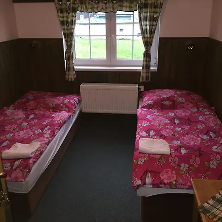 Bouda Na Lucinach Pec pod Sněžkou